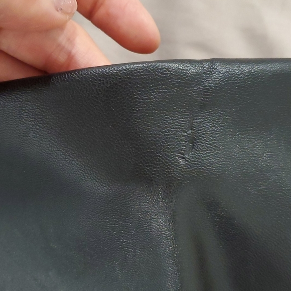 BEBE Faux Leather skirt w lace - Size M - Picture 4 of 6